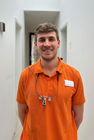 
  Dr. Tom Lindeman (Zahnarzt)